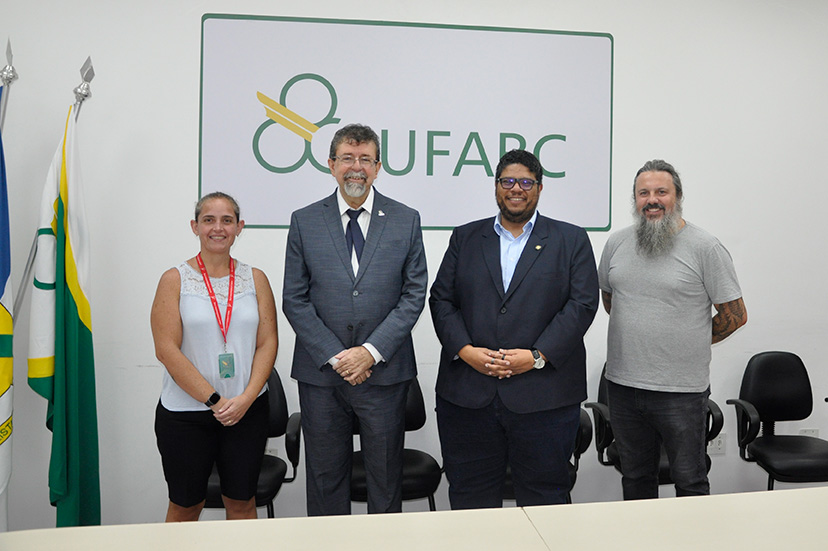 secretario de educacao superior do mec visita a ufabc e trata de futuro das obras foto 02