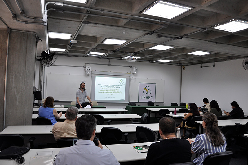 universidade sedia 2 eventos sobre formacao docente 01